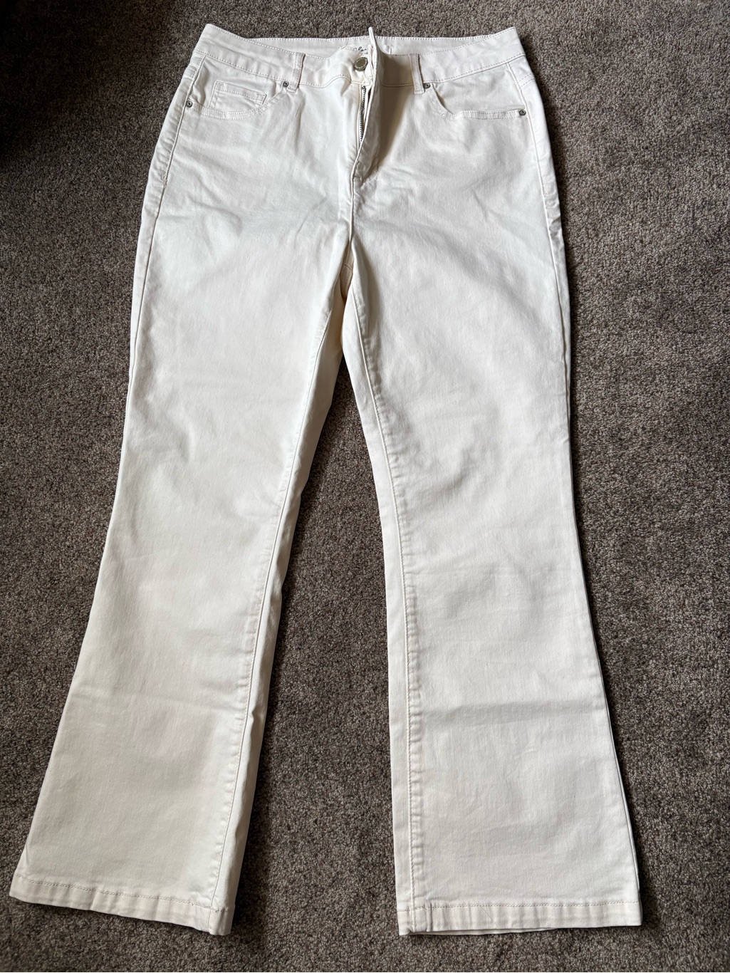 Charlie B Cream Color Flare Jeans
